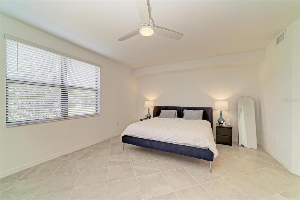 For Rent: $2,950 (3 beds, 2 baths, 1766 Square Feet)