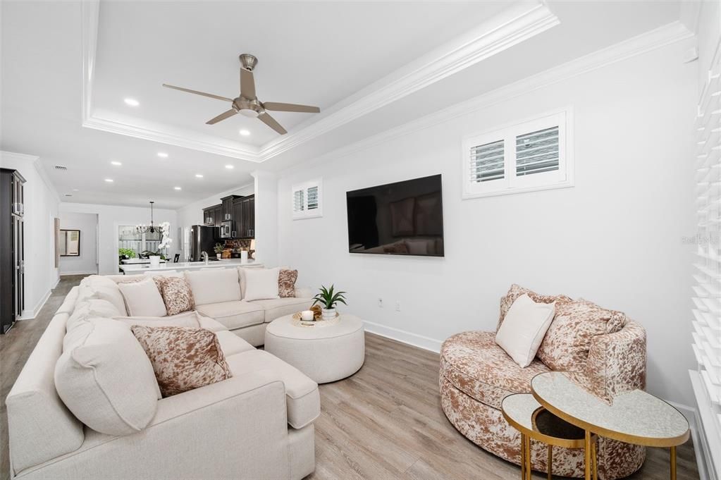 En Venta: $415,000 (3 camas, 2 baños, 1611 Pies cuadrados)