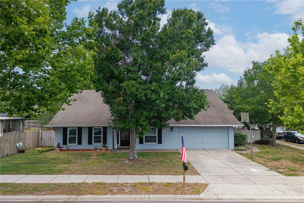 Active With Contract: $499,900 (4 beds, 2 baths, 2288 Square Feet)