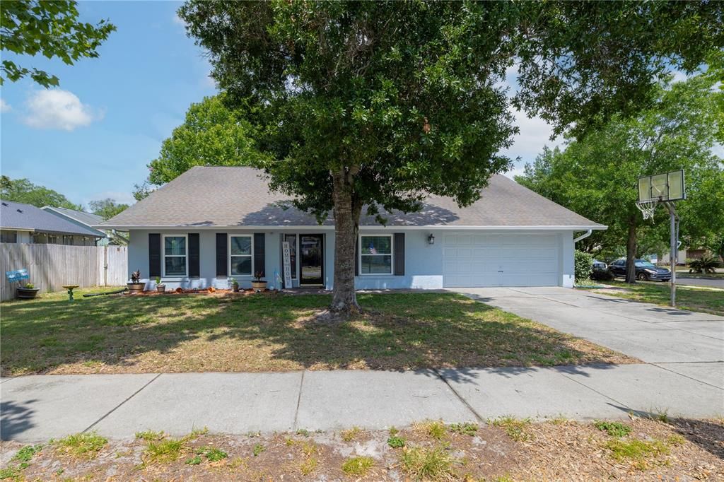 Active With Contract: $499,900 (4 beds, 2 baths, 2288 Square Feet)