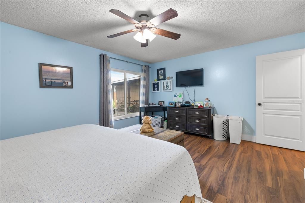 Active With Contract: $499,900 (4 beds, 2 baths, 2288 Square Feet)