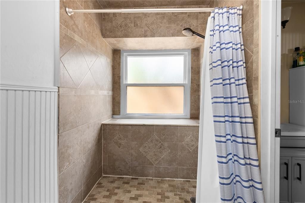 Active With Contract: $499,900 (4 beds, 2 baths, 2288 Square Feet)