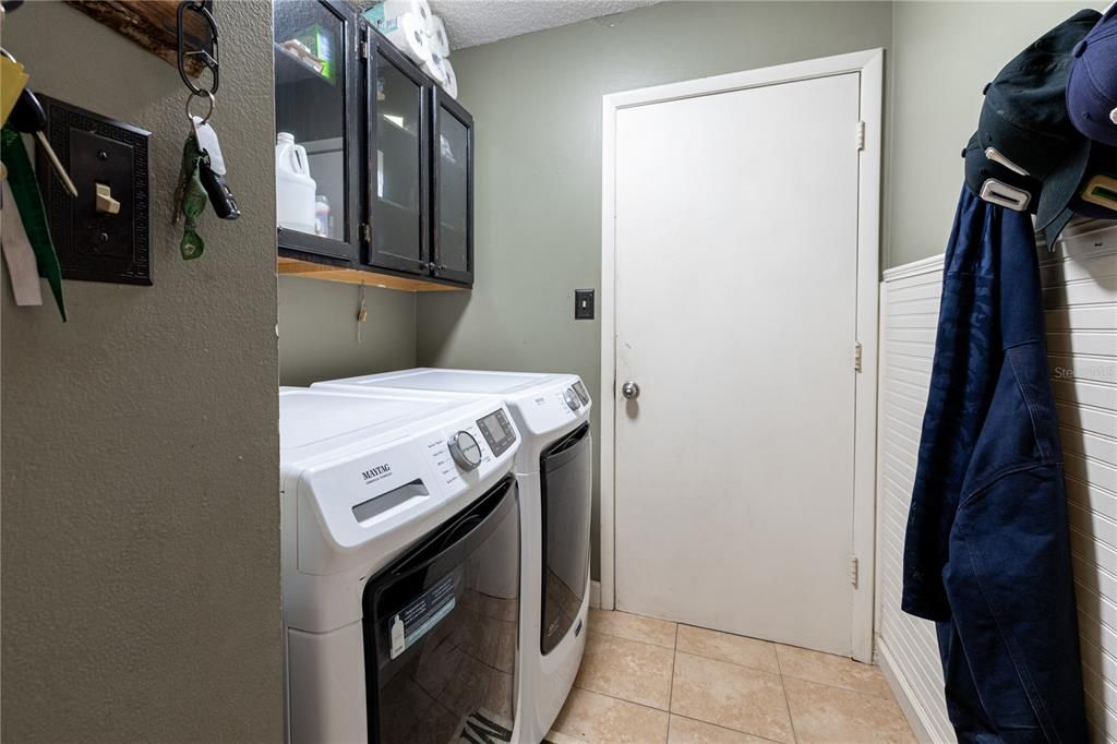 Active With Contract: $499,900 (4 beds, 2 baths, 2288 Square Feet)