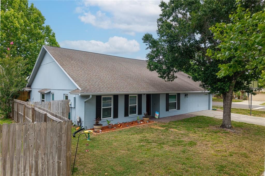 Active With Contract: $499,900 (4 beds, 2 baths, 2288 Square Feet)
