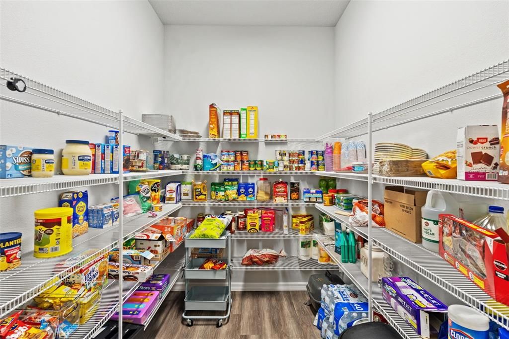 En Venta: $635,000 (5 camas, 3 baños, 3514 Pies cuadrados)