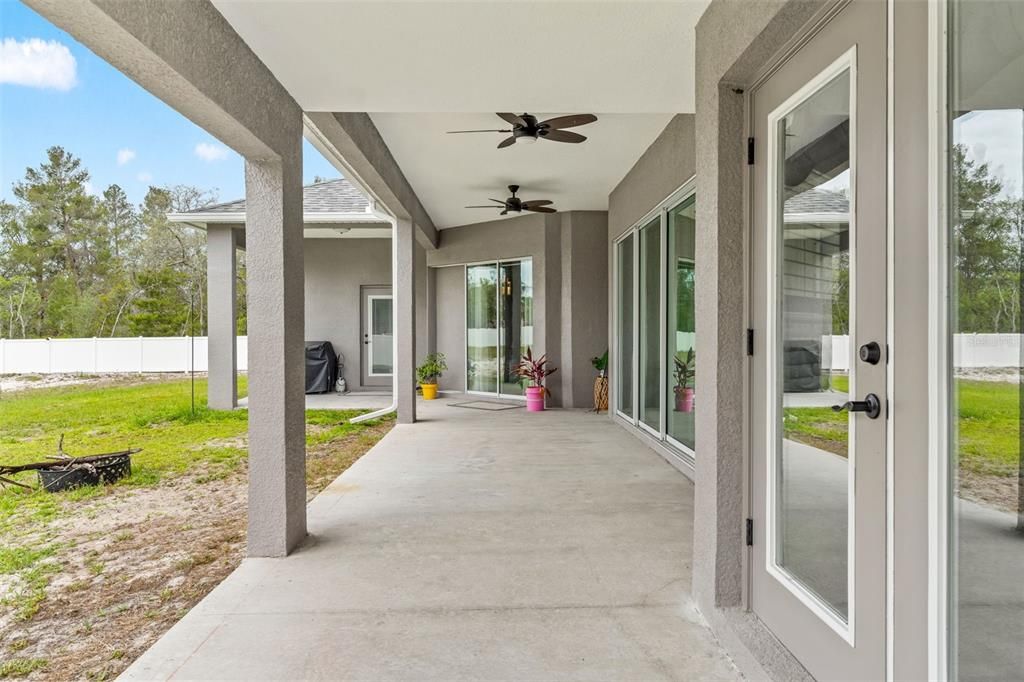 En Venta: $635,000 (5 camas, 3 baños, 3514 Pies cuadrados)