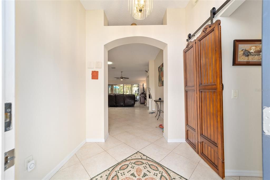Activo con contrato: $559,750 (3 camas, 2 baños, 2348 Pies cuadrados)