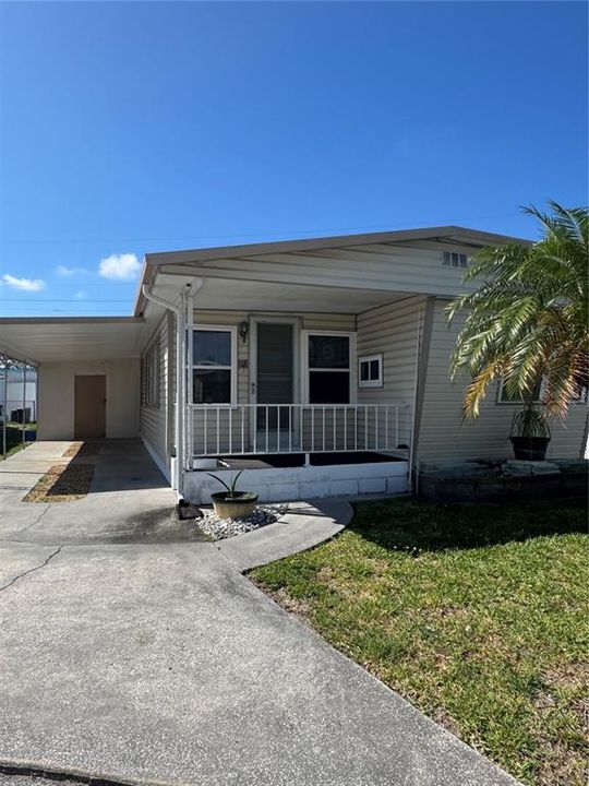 For Sale: $115,000 (2 beds, 1 baths, 460 Square Feet)