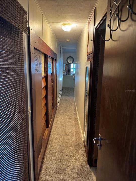 For Sale: $115,000 (2 beds, 1 baths, 460 Square Feet)