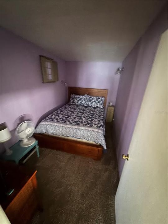 For Sale: $115,000 (2 beds, 1 baths, 460 Square Feet)