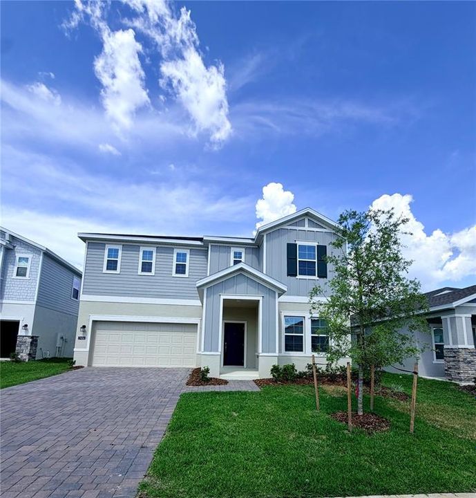 For Rent: $2,800 (4 beds, 2 baths, 2731 Square Feet)