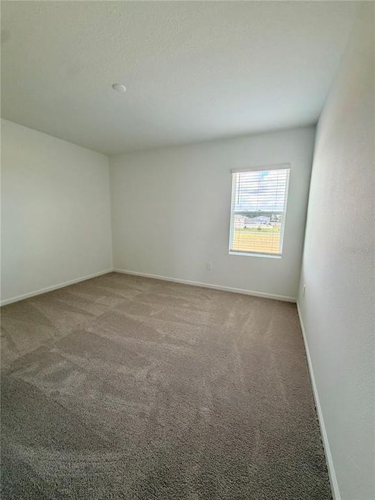 For Rent: $2,800 (4 beds, 2 baths, 2731 Square Feet)