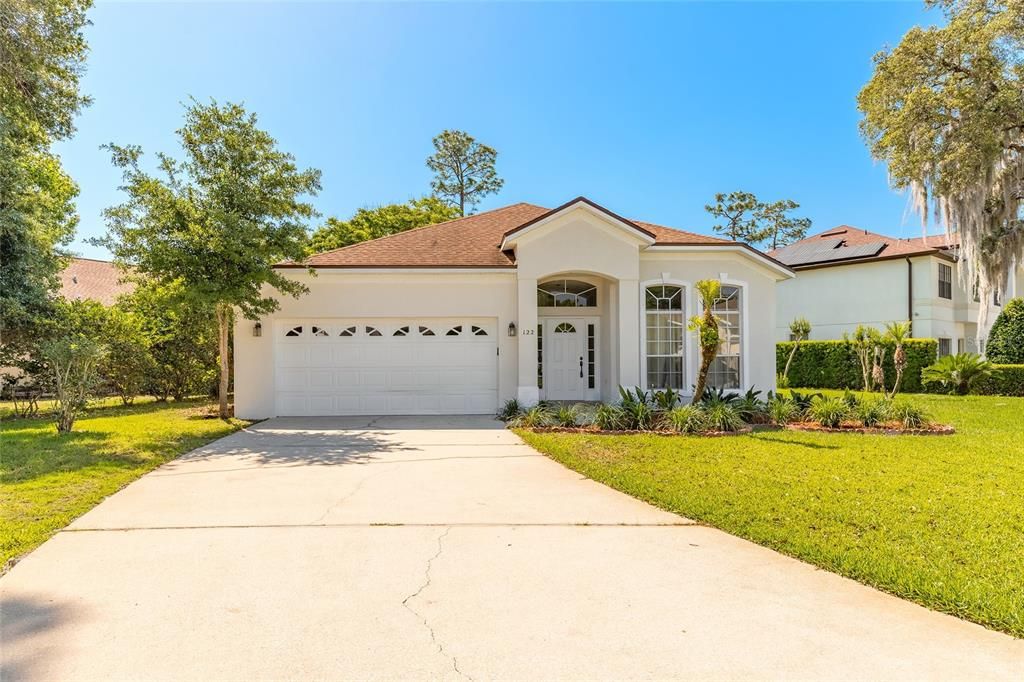 Active With Contract: $2,375 (4 beds, 2 baths, 2011 Square Feet)