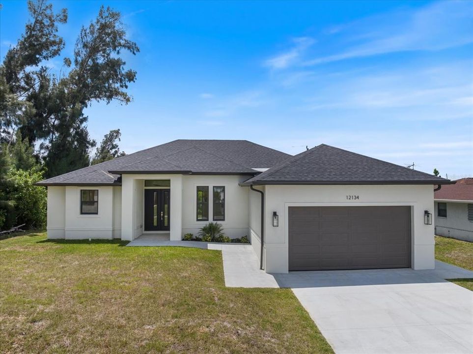 En Venta: $429,000 (3 camas, 2 baños, 1985 Pies cuadrados)