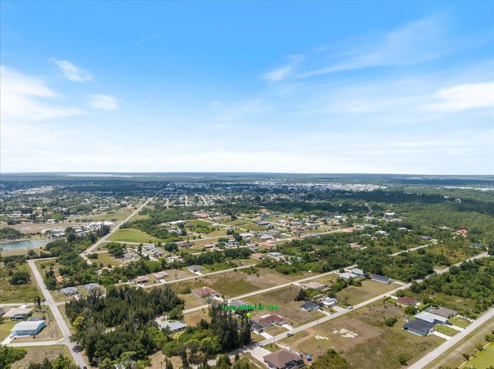 En Venta: $429,000 (3 camas, 2 baños, 1985 Pies cuadrados)