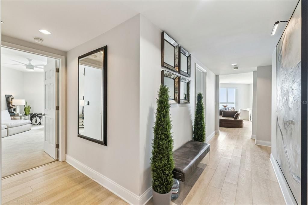 For Sale: $547,000 (3 beds, 3 baths, 2085 Square Feet)