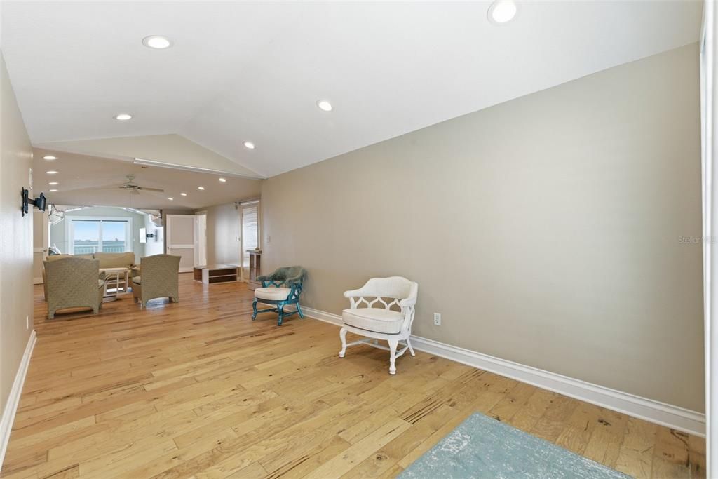 For Sale: $3,849,000 (5 beds, 6 baths, 5024 Square Feet)