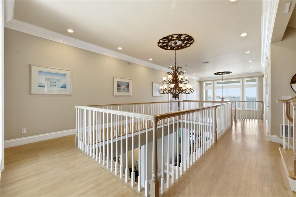 For Sale: $3,849,000 (5 beds, 6 baths, 5024 Square Feet)