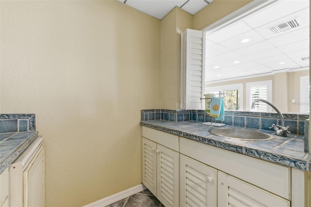 For Sale: $3,849,000 (5 beds, 6 baths, 5024 Square Feet)