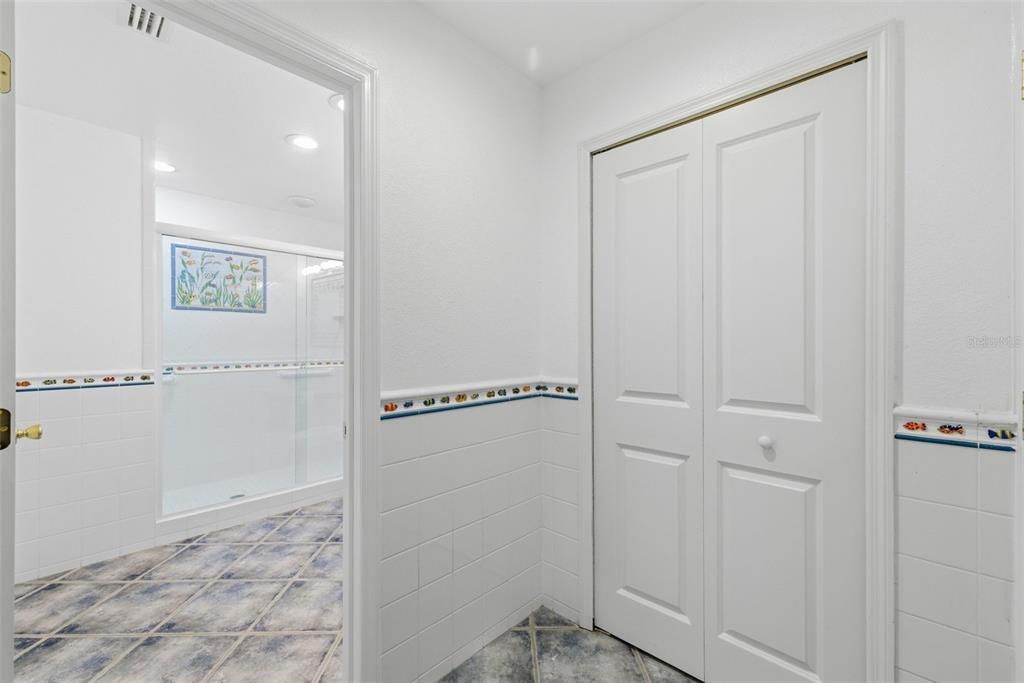 For Sale: $3,849,000 (5 beds, 6 baths, 5024 Square Feet)