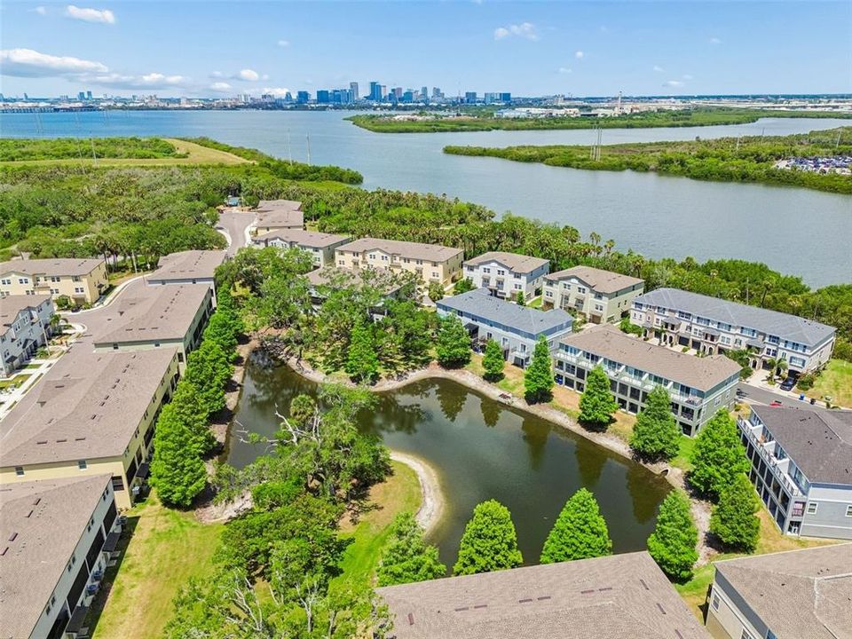 For Sale: $390,000 (4 beds, 3 baths, 2077 Square Feet)