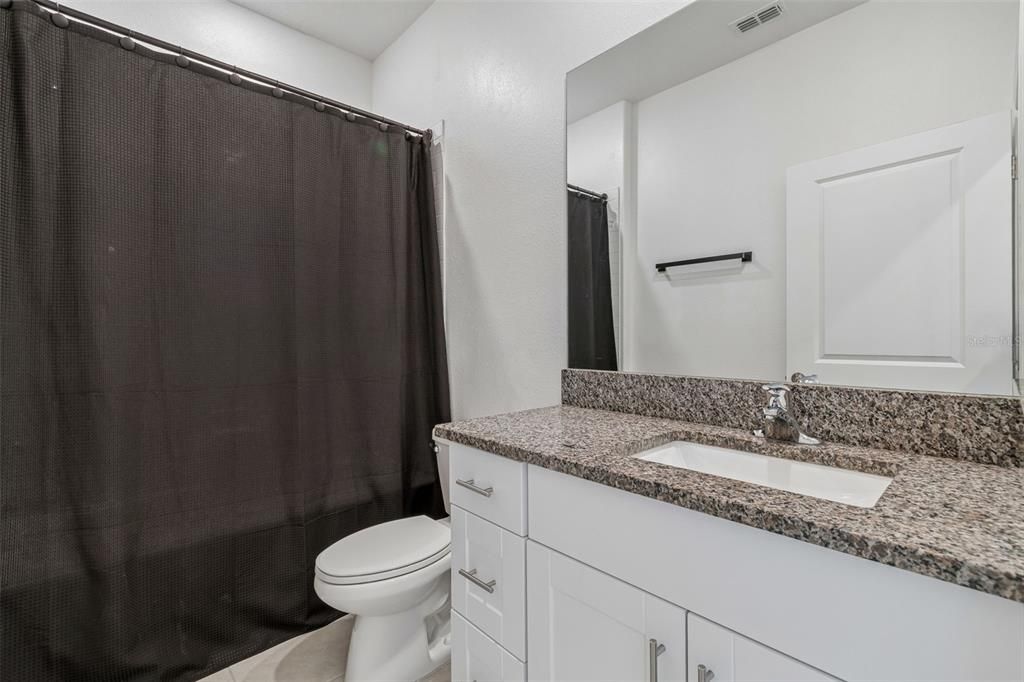For Sale: $390,000 (4 beds, 3 baths, 2077 Square Feet)