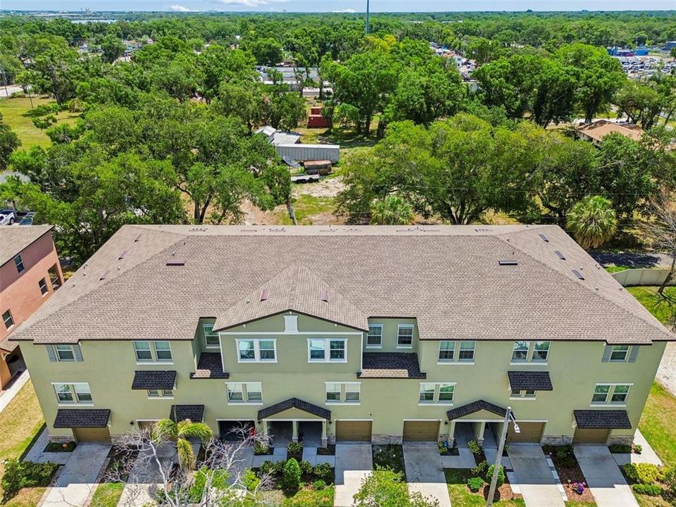 For Sale: $390,000 (4 beds, 3 baths, 2077 Square Feet)