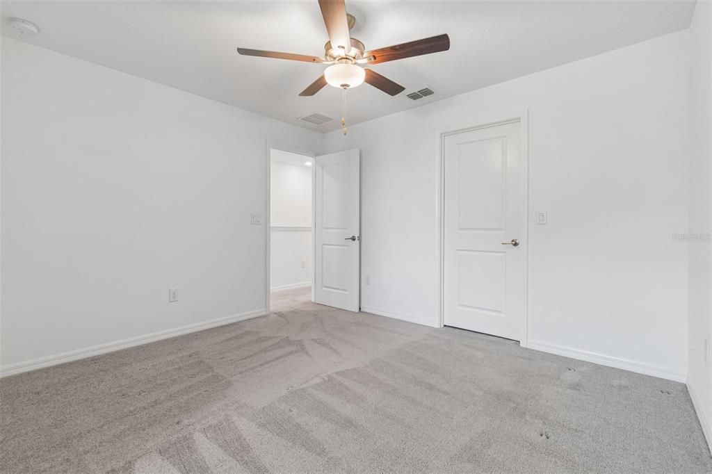 For Sale: $390,000 (4 beds, 3 baths, 2077 Square Feet)