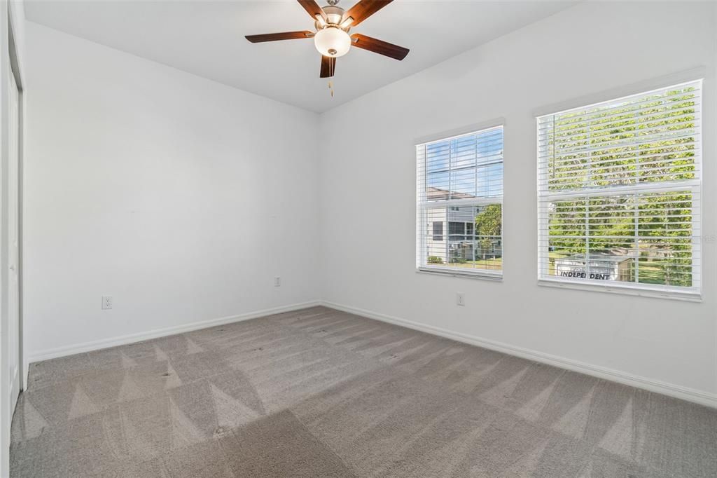 For Sale: $390,000 (4 beds, 3 baths, 2077 Square Feet)