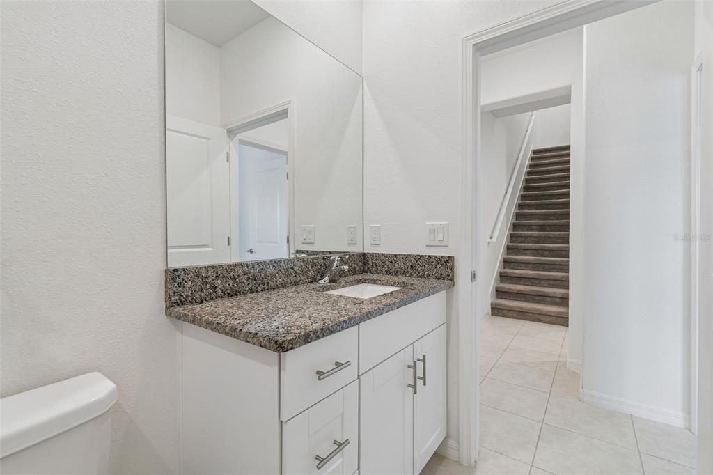 For Sale: $390,000 (4 beds, 3 baths, 2077 Square Feet)