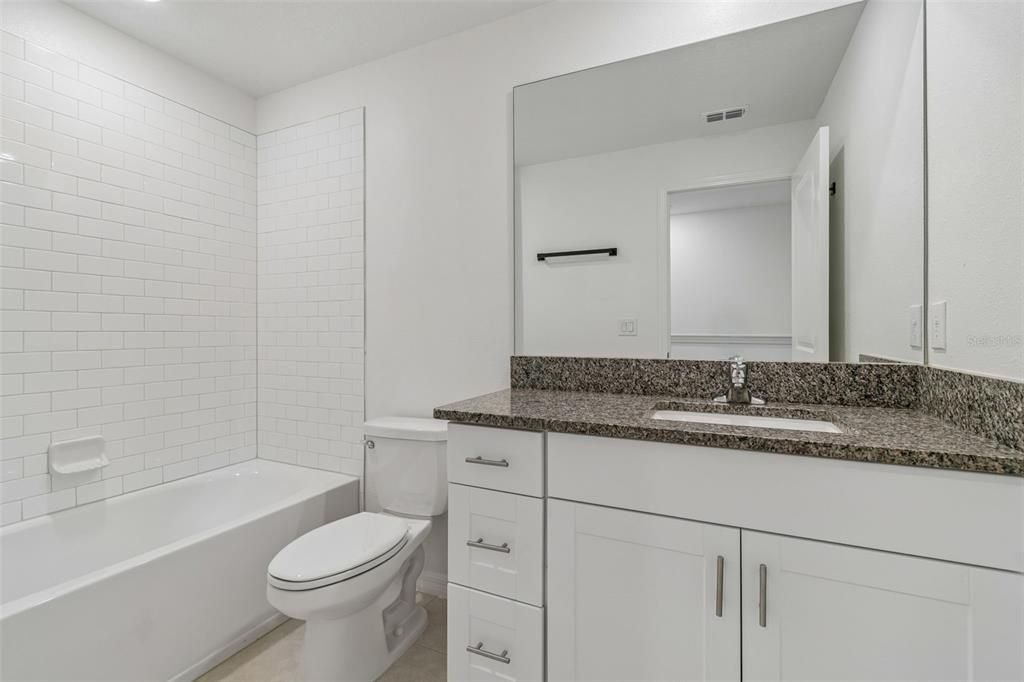 For Sale: $390,000 (4 beds, 3 baths, 2077 Square Feet)
