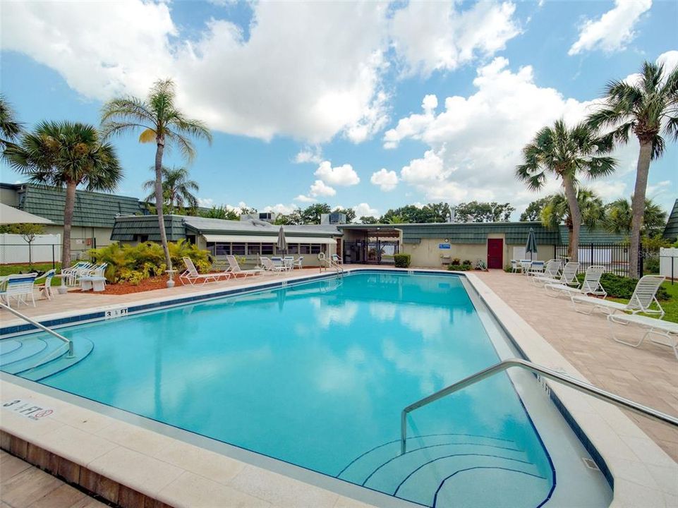 For Rent: $1,650 (2 beds, 1 baths, 813 Square Feet)