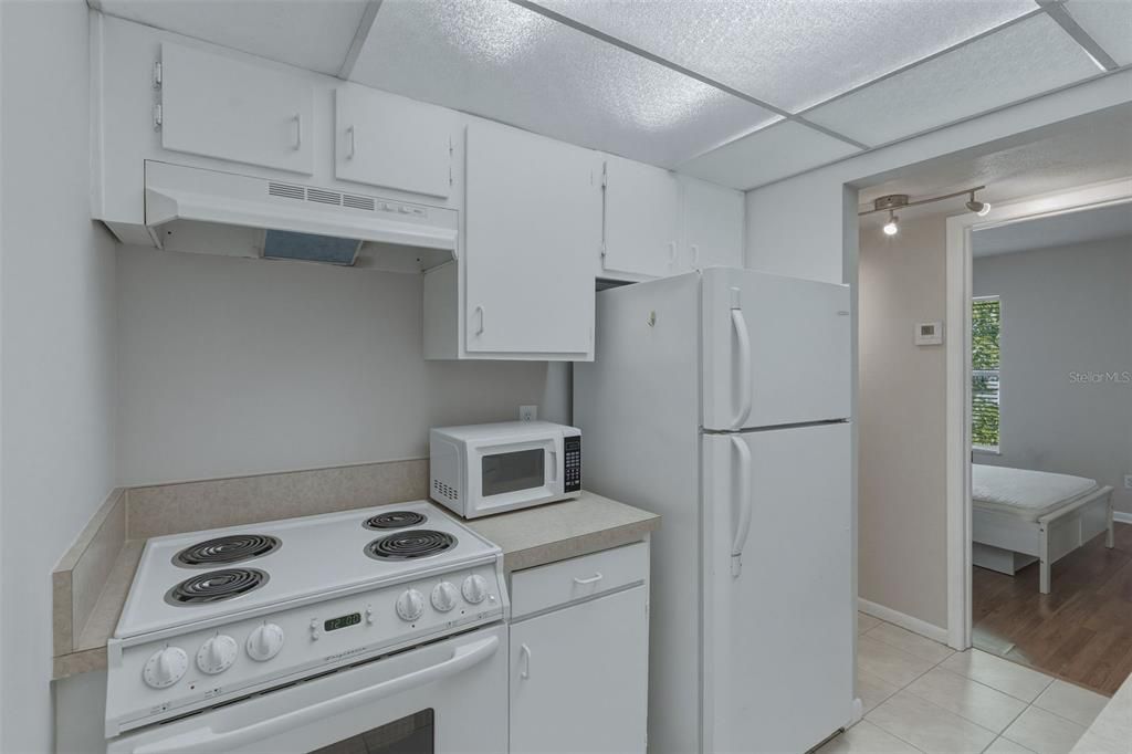 For Rent: $1,650 (2 beds, 1 baths, 813 Square Feet)