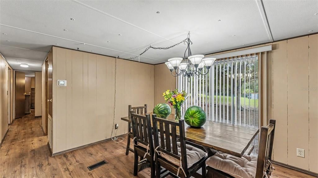 For Sale: $224,900 (4 beds, 2 baths, 1344 Square Feet)