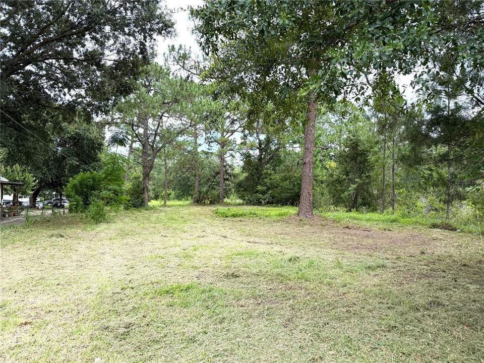 待售: $199,900 (3.05 acres)