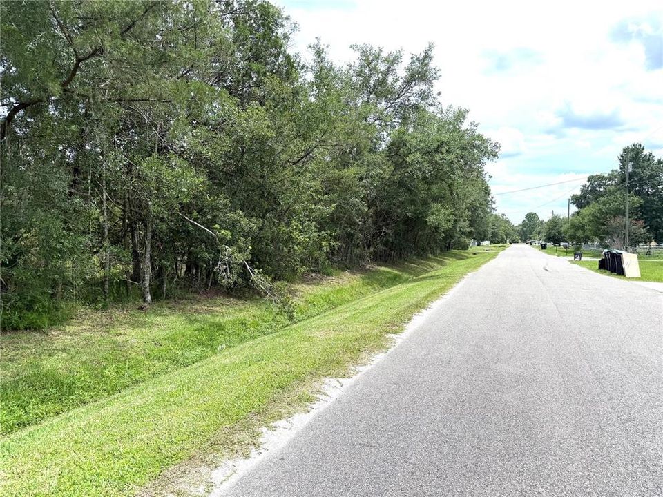 待售: $199,900 (3.05 acres)