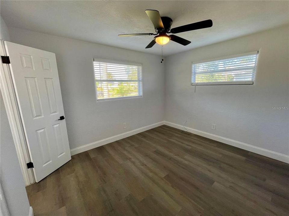 For Rent: $2,100 (3 beds, 2 baths, 1206 Square Feet)