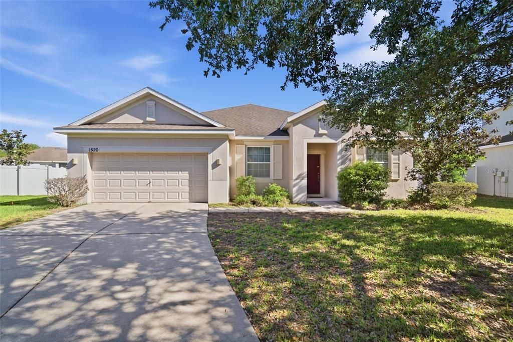 For Sale: $469,900 (4 beds, 2 baths, 2383 Square Feet)