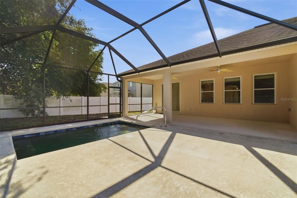 For Sale: $469,900 (4 beds, 2 baths, 2383 Square Feet)