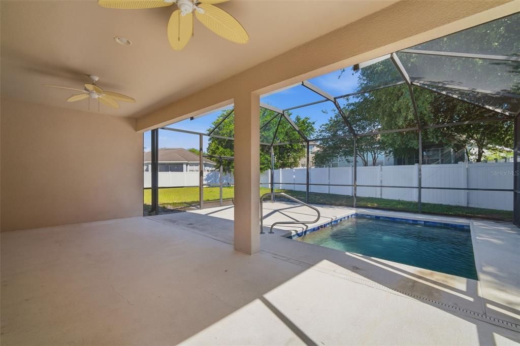 For Sale: $469,900 (4 beds, 2 baths, 2383 Square Feet)