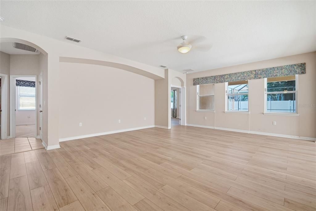 For Sale: $469,900 (4 beds, 2 baths, 2383 Square Feet)