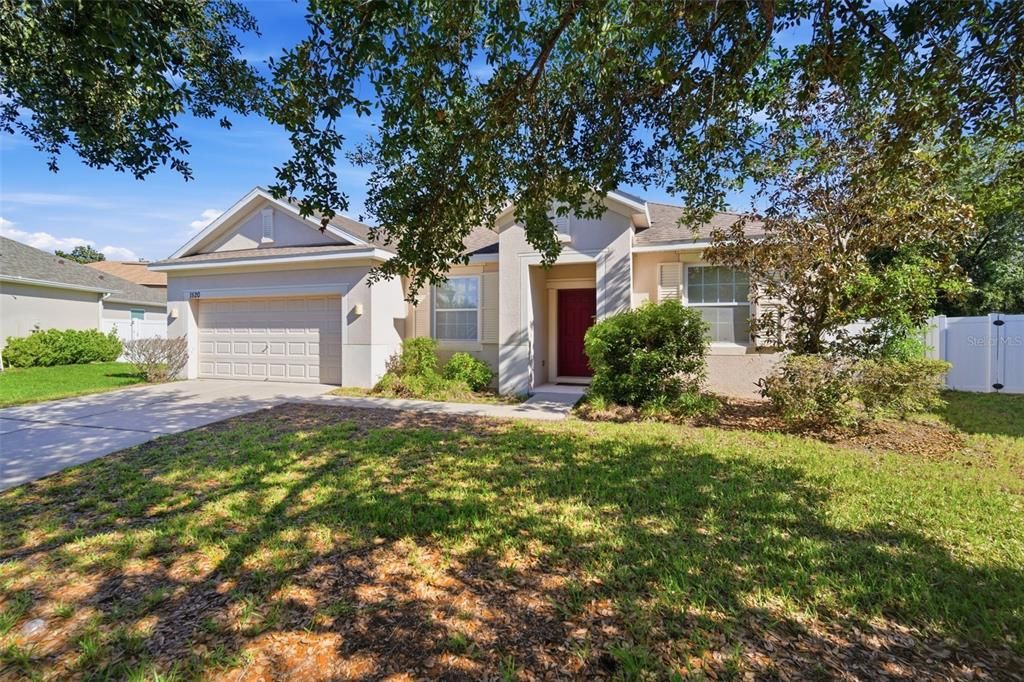 For Sale: $469,900 (4 beds, 2 baths, 2383 Square Feet)