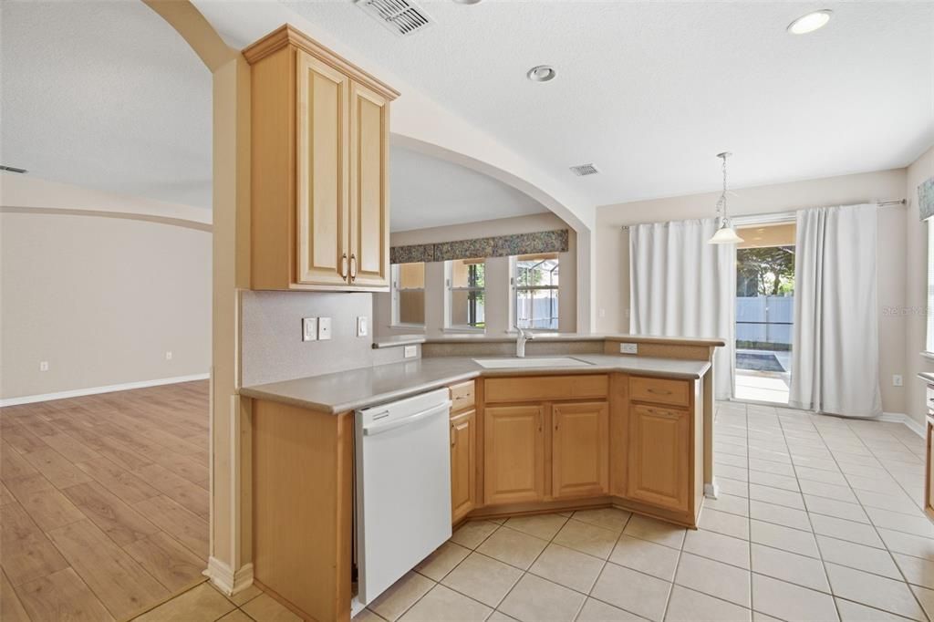 For Sale: $469,900 (4 beds, 2 baths, 2383 Square Feet)