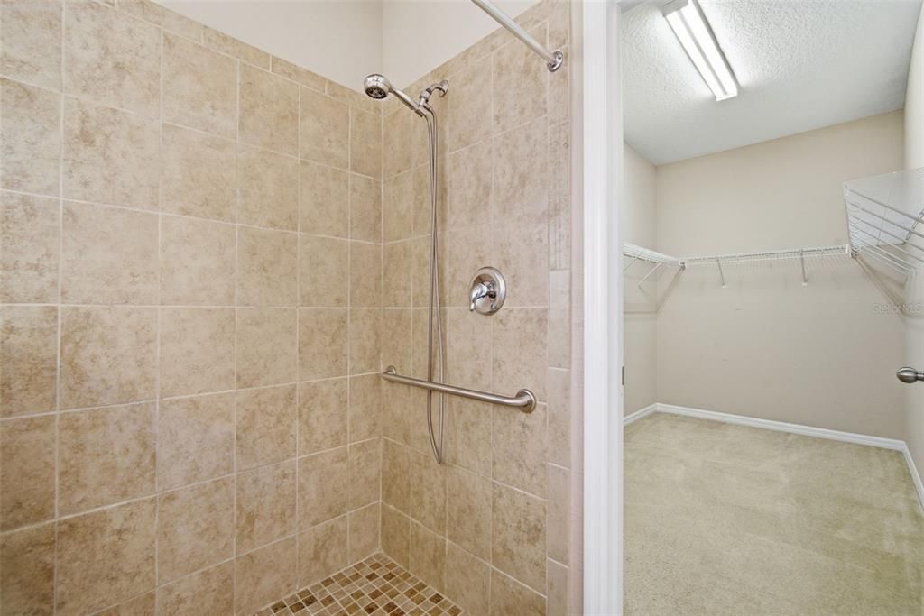 For Sale: $469,900 (4 beds, 2 baths, 2383 Square Feet)