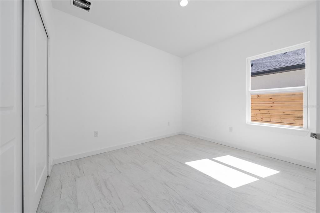 En Venta: $389,900 (3 camas, 2 baños, 1592 Pies cuadrados)