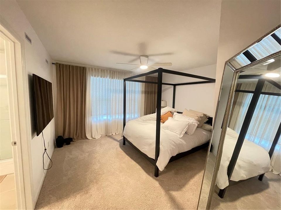 En Venta: $307,990 (3 camas, 2 baños, 1365 Pies cuadrados)