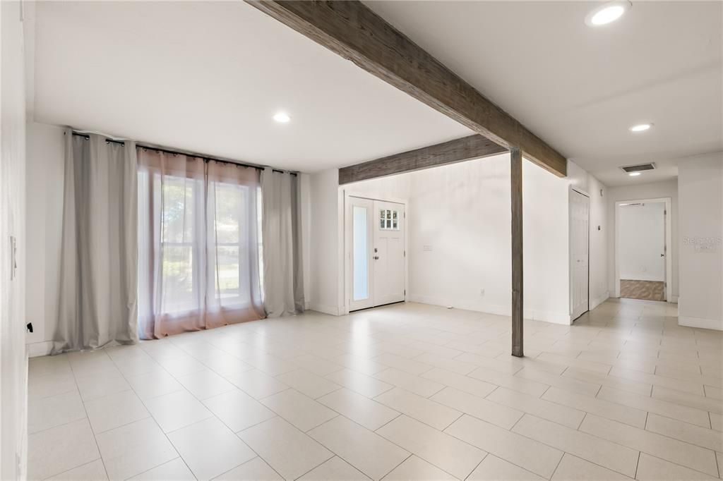 For Rent: $4,000 (4 beds, 3 baths, 2562 Square Feet)