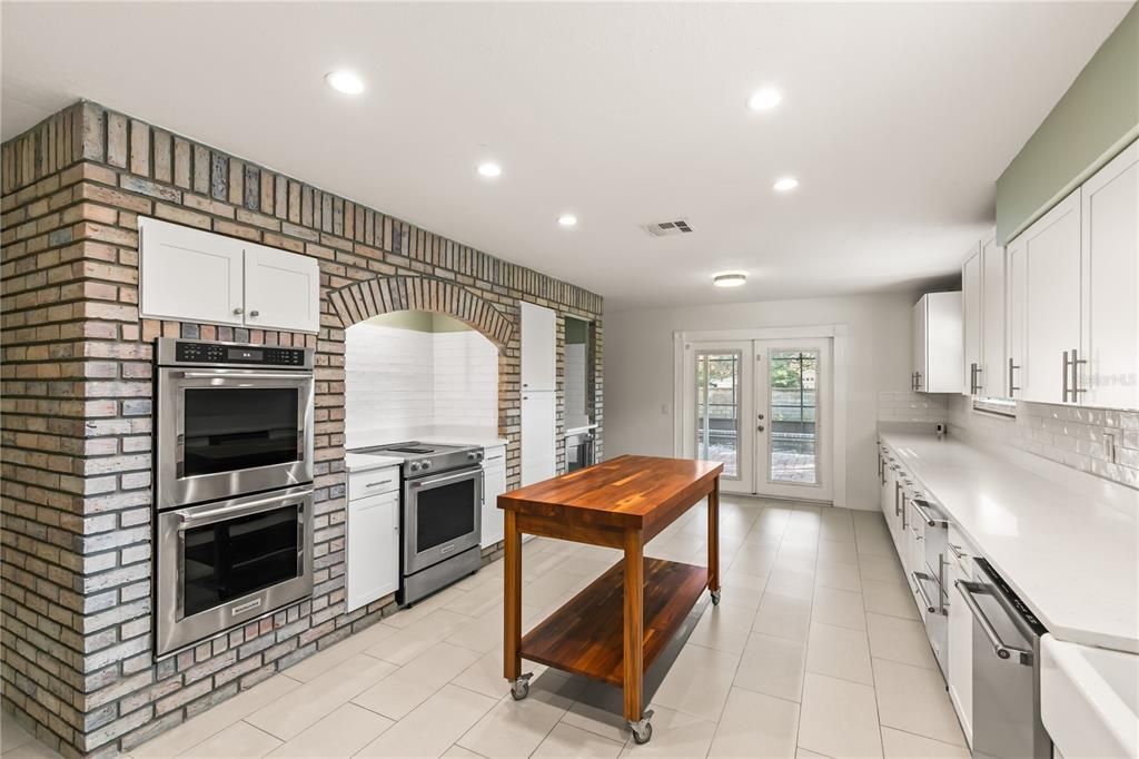 For Rent: $4,000 (4 beds, 3 baths, 2562 Square Feet)