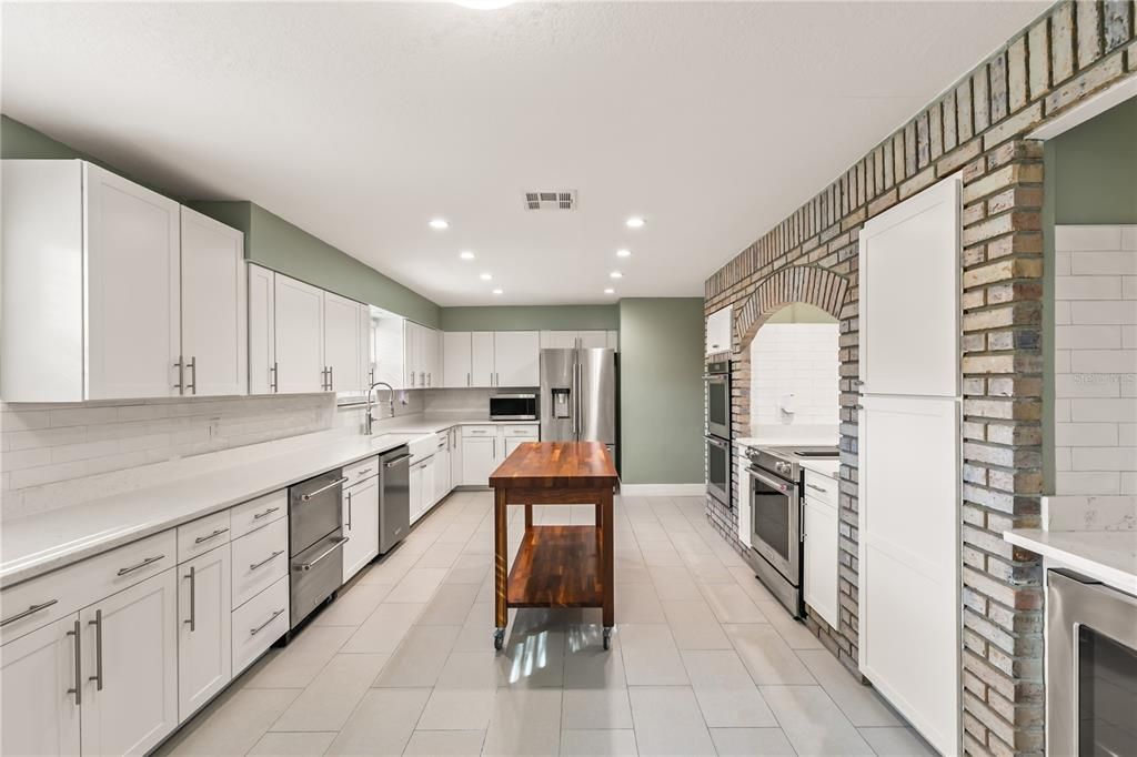 For Rent: $4,000 (4 beds, 3 baths, 2562 Square Feet)