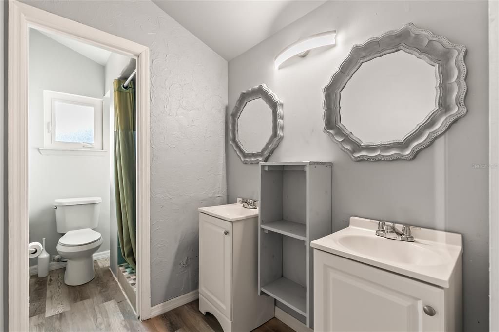 For Rent: $4,000 (4 beds, 3 baths, 2562 Square Feet)